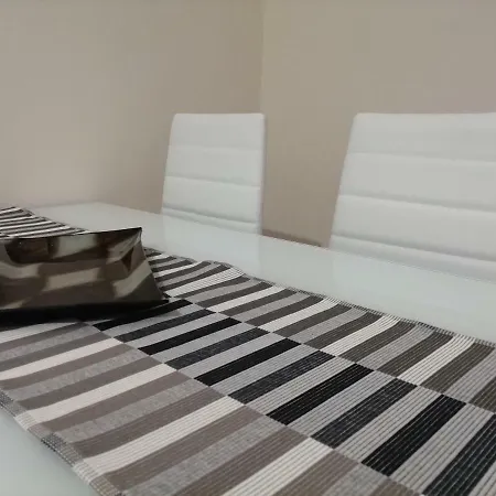 Apartment Britannia #54 *